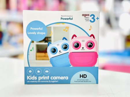 كاميرا ديجيتال مع طباعة فورية